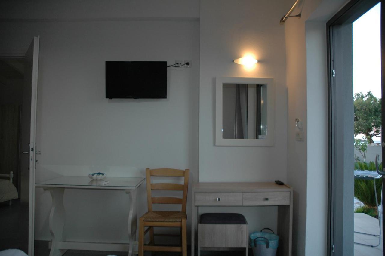 Electra Studios Gerani  Extérieur photo